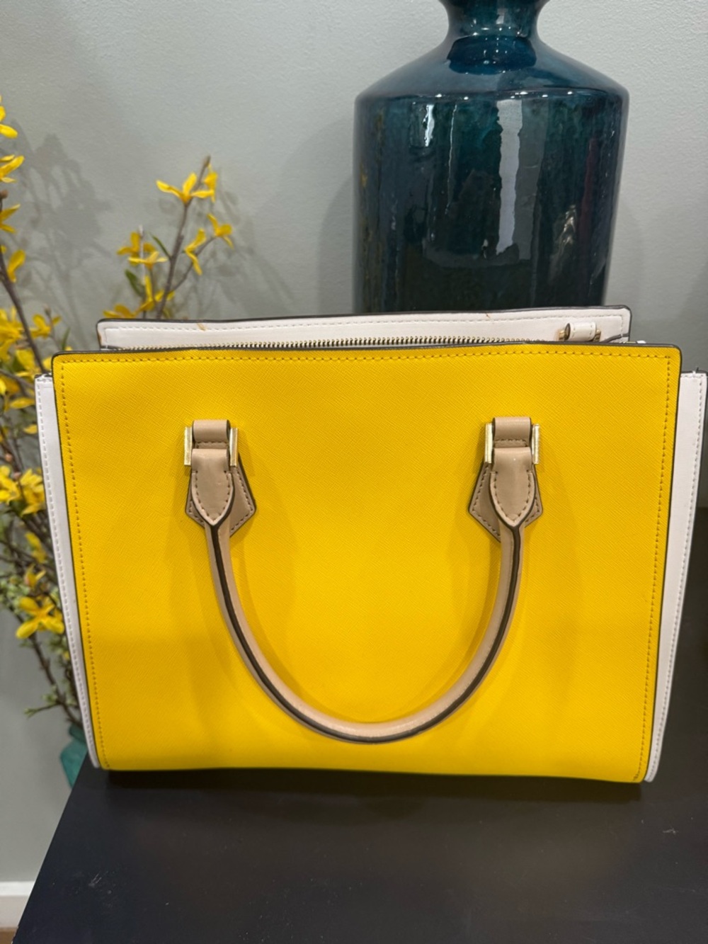 Michael Kors Yellow Saffiano leather colorblock Satchel - Picture 2 of 8